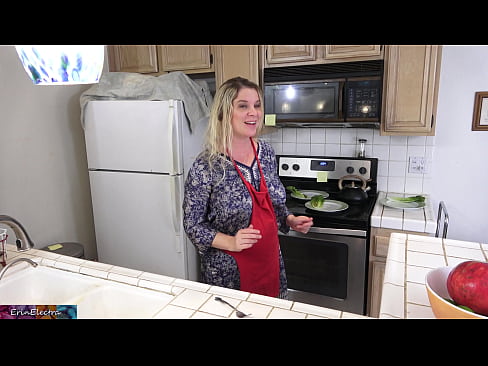 ❤️ Stepmom u munghje in cucina prima di a so data ️ Pornografia dura à co.tubesexer-com.ru ❌️❤
